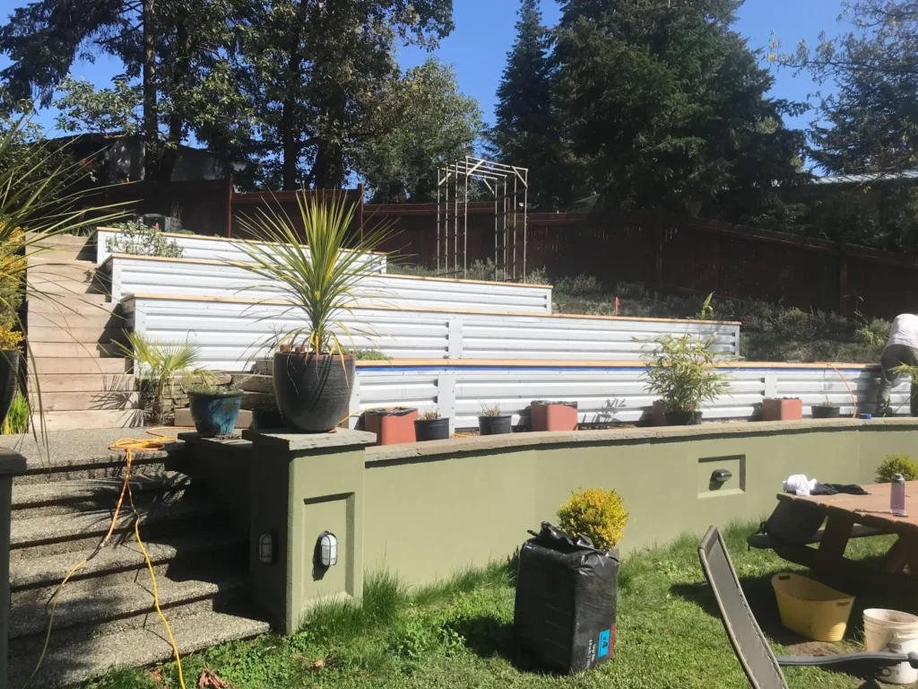 WOODWORKING AND LANDSCAPES SECTION 1