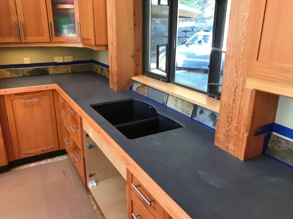 WOODWORKING AND LANDSCAPES SECTION 1