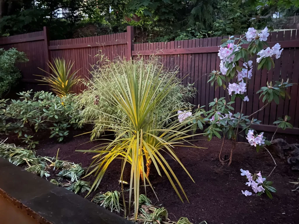 WOODWORKING AND LANDSCAPES SECTION 3