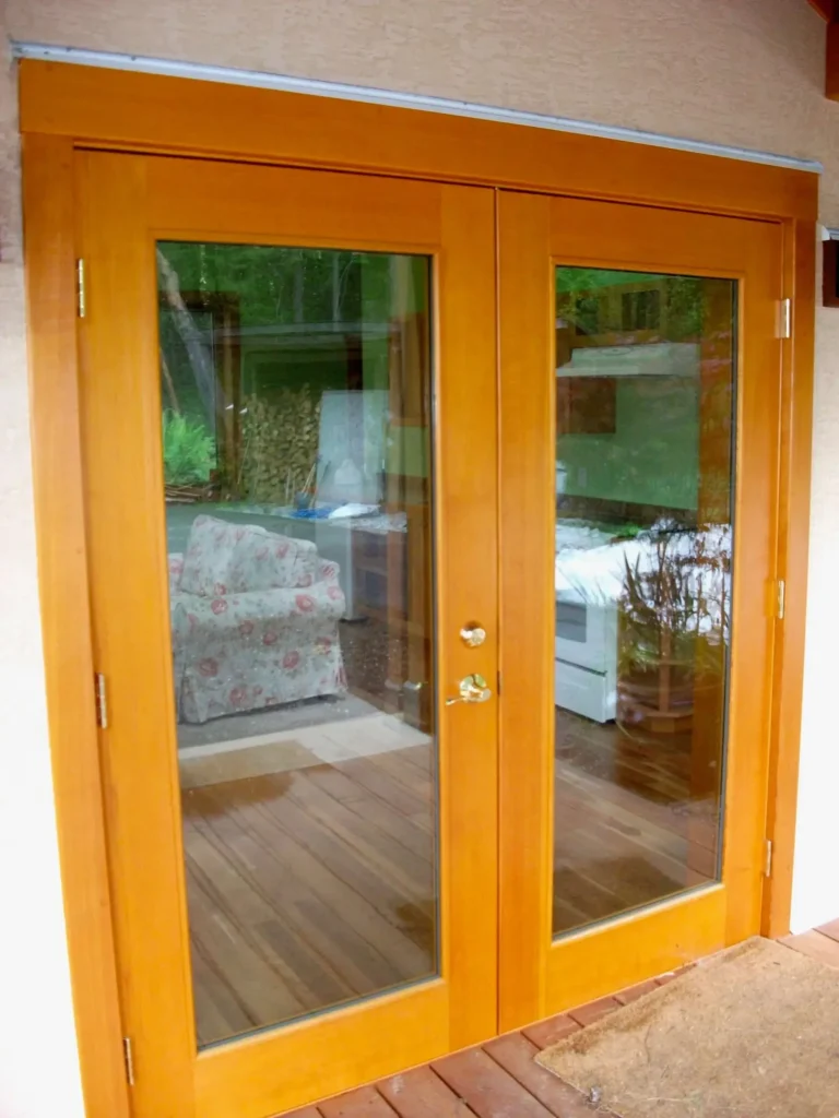 WOODWORKING AND LANDSCAPES SECTION 3